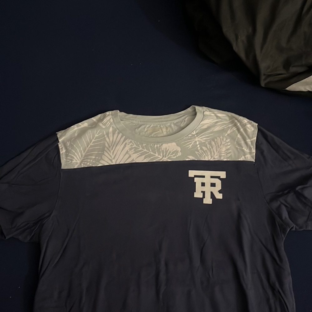 True religion t shirt